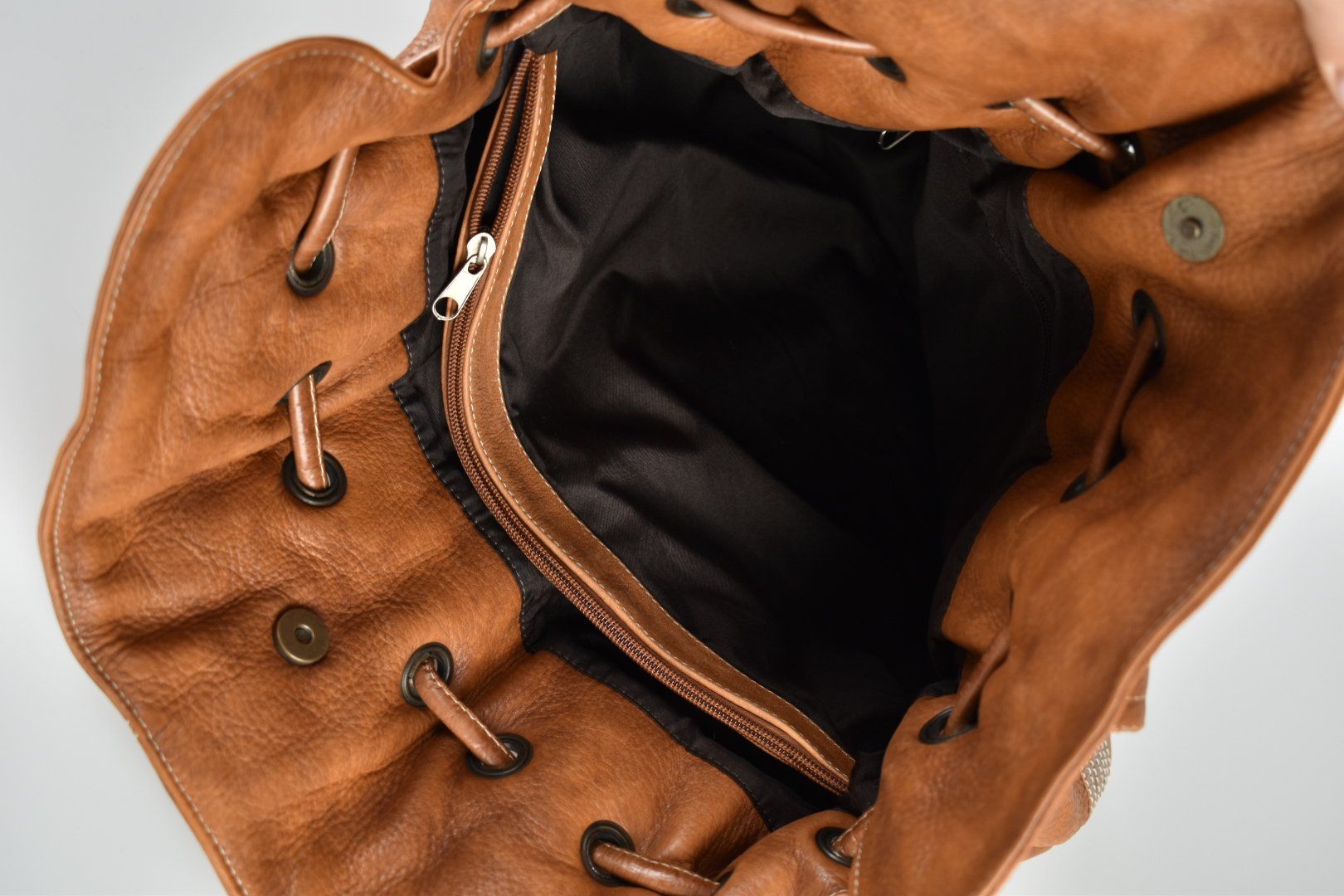 Borse da donna: Leder Handtasche – Usato da Nürensdorf venduto da 2ND_STORY 6