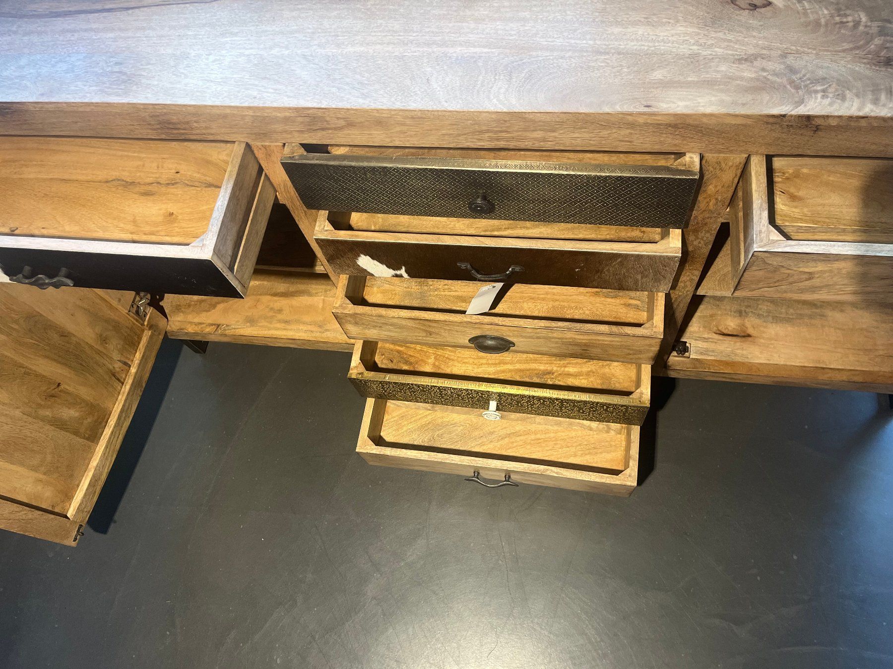 Commodes: Unikat- Sideboard "Ethno 2" – Neuf (Voir description) à Kloten par bilgeri01 5