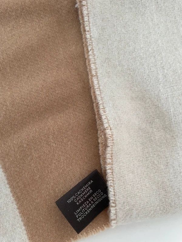 Hermès Foulard & Sciarpe: Wunderschöner Hermès 100% Kaschmir Schal – Usato da Basel venduto da ele_j688 4