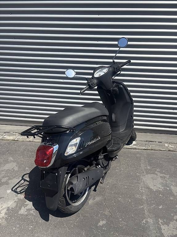 Sym Scooter: Roller Sym Orbit 125ccm ab Mfk / Service Batterie NEU – Usato da Liestal venduto da freiixD 2