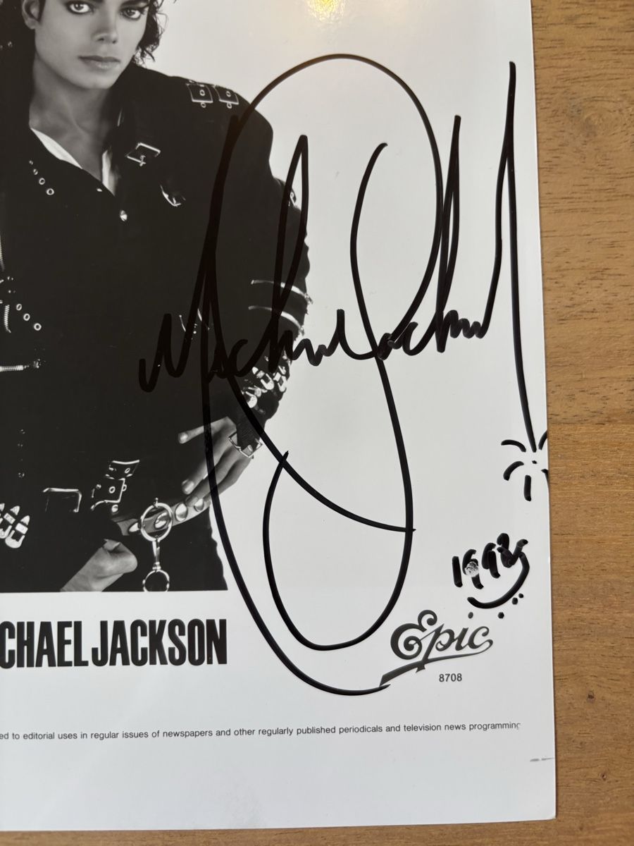 Autogramme: Michael Jackson Autogramm  – Gebraucht aus Greifensee von hol_72nk 1