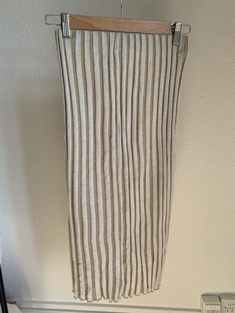 Jupe midi beige et écru Zara