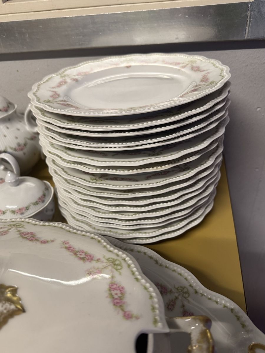 Set di piatti:  Limoges  Service  – Usato da Schlieren venduto da Freundlich02 5