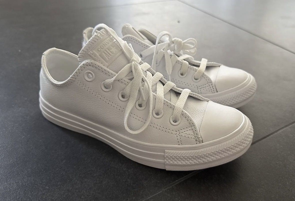 Converse Chaussures femmes: Schuhe Converse Gr. 38 – Neuf (Voir description) à Balzers par Lorena-H 1