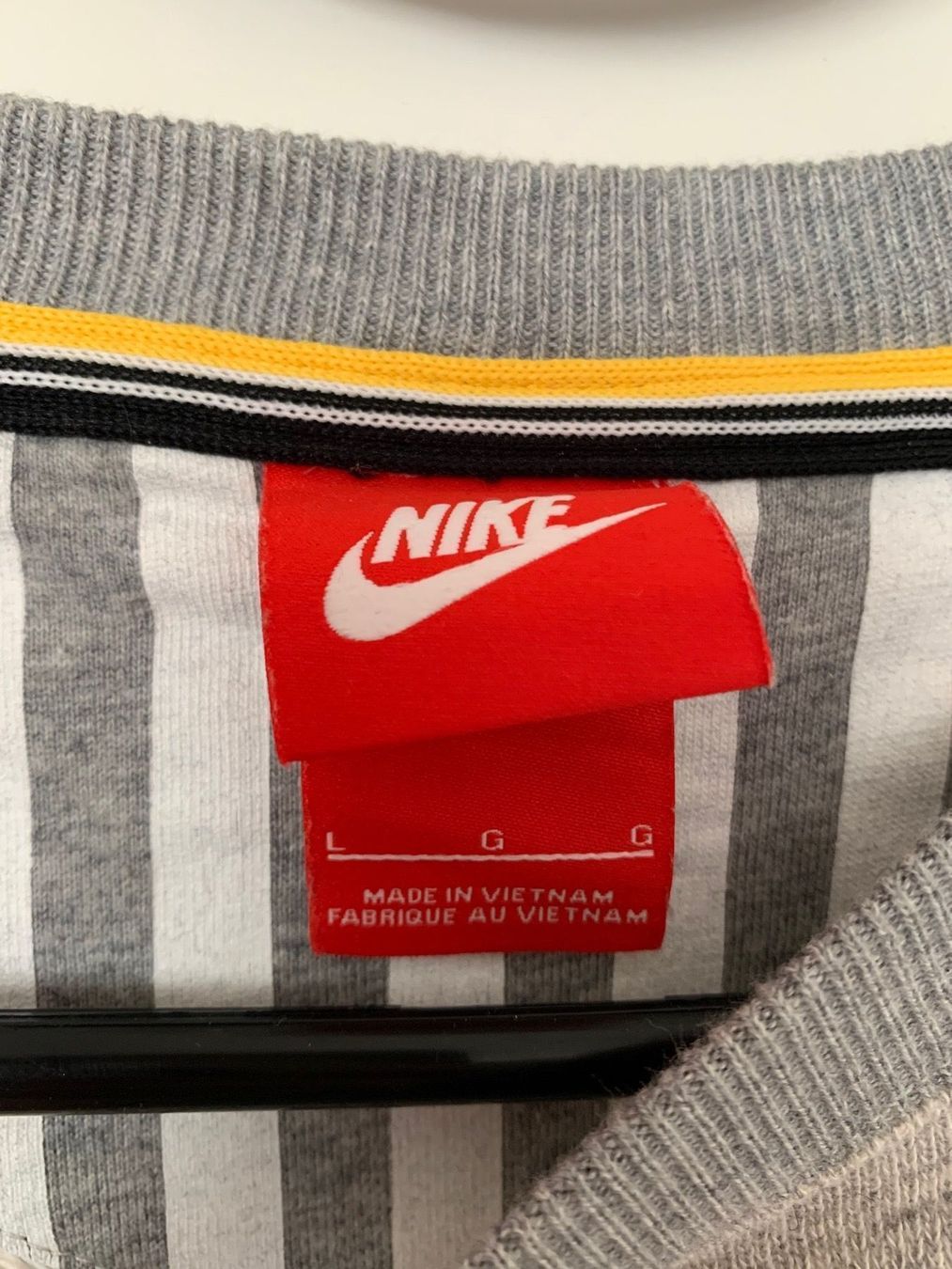 Nike Pullover & Sweatshirts: Juventus Sweater Nike Crewneck Large – Gebraucht aus Dübendorf von CellarSeller 1