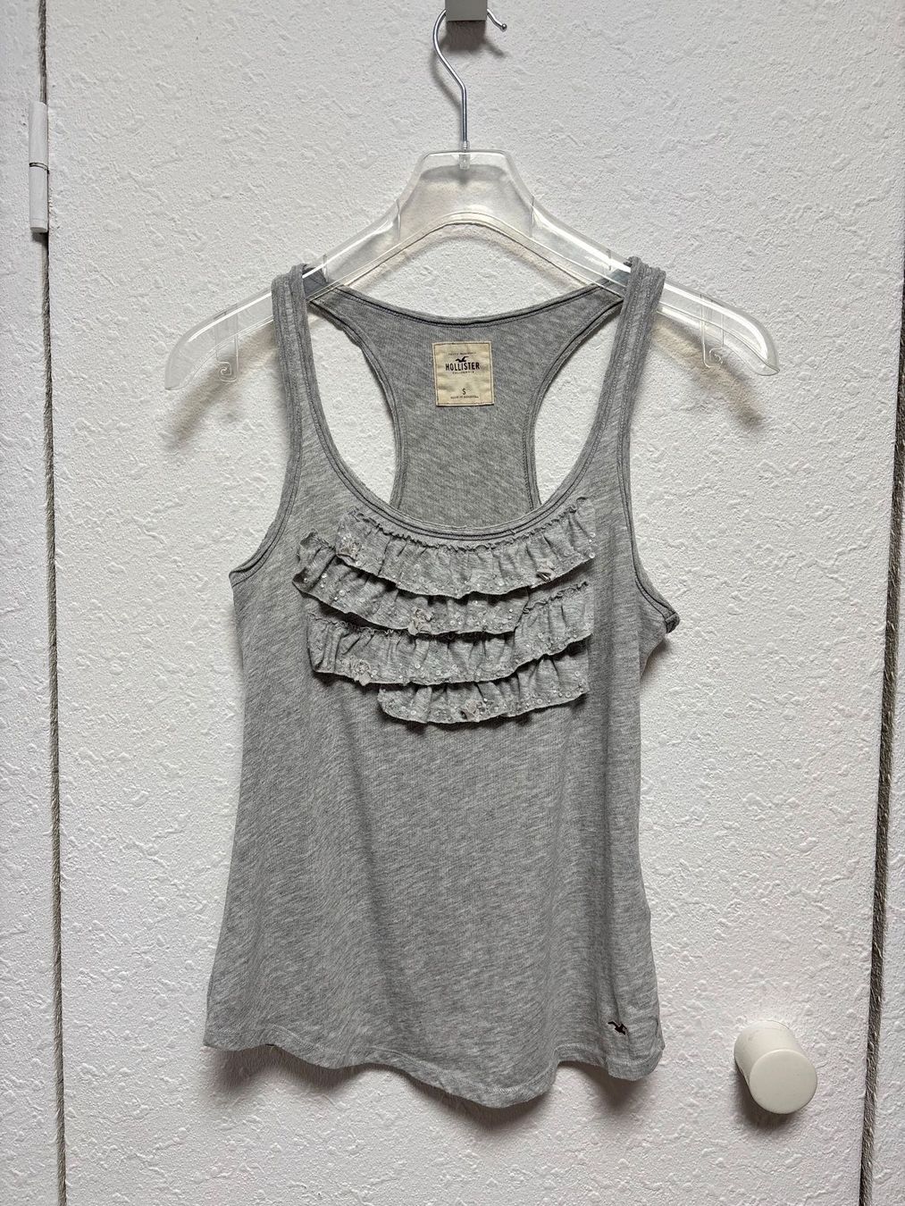 Hollister Top: Hollister Tanktop grau Gr. S – Usato da Bottmingen venduto da ana_5hrv 1