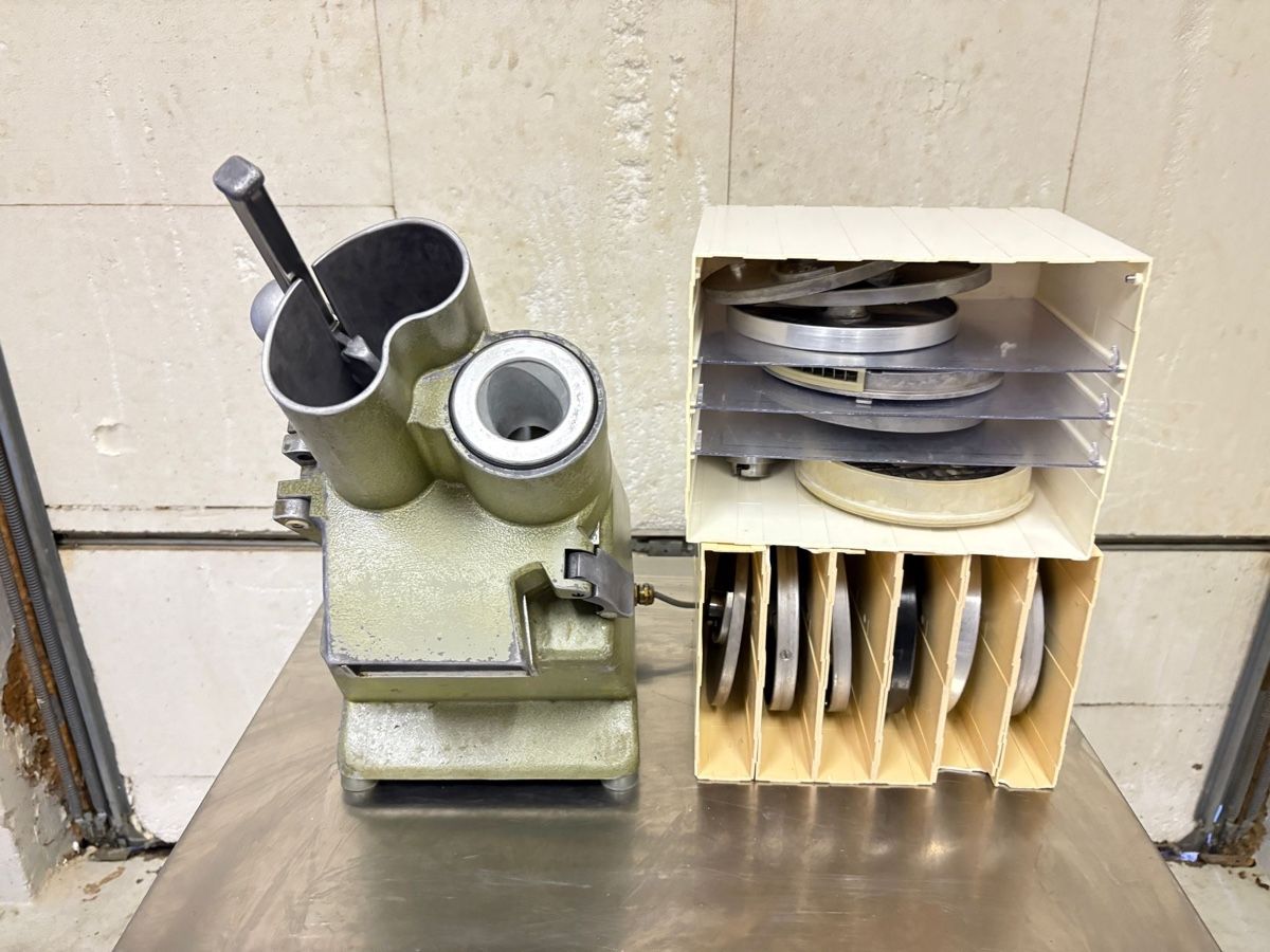 Elettrodomestici da cucina: Gemüsseschneider – Usato da Buchs AG venduto da ralo_88 3
