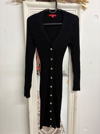 Guess enges Kleid Grösse XS schwarz Knöpfe gerippt