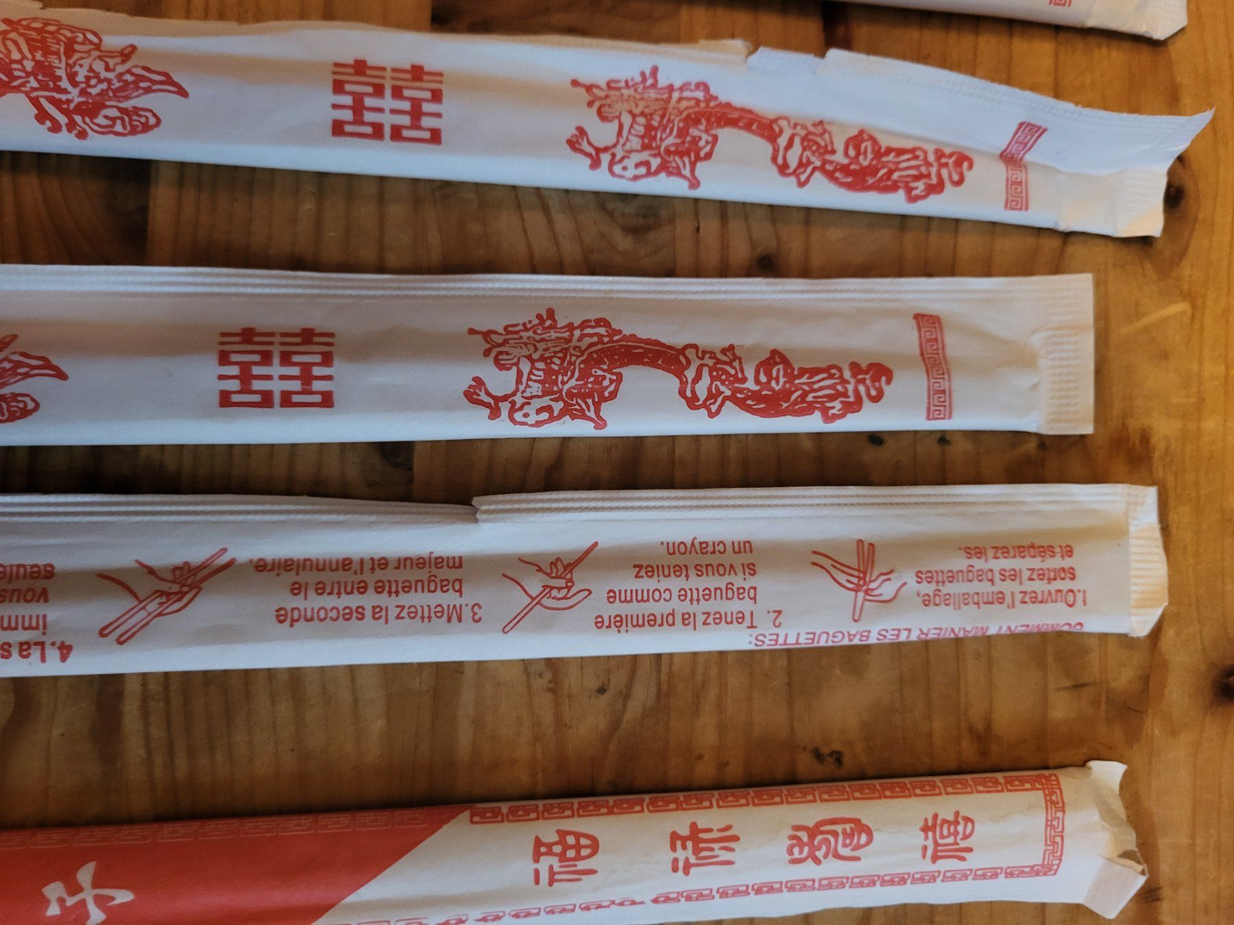 T-shirts: 5 neue, verpackte Essstäbli – Neuf avec emballage d'origine à Guggisberg par Aegertenlehn 2