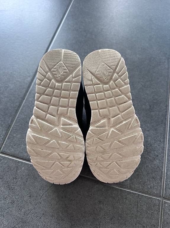 Scarpe per ragazzi: Sketcher Kinderschuh Gr. 30 – Usato da Ottenbach venduto da chrisstader 2