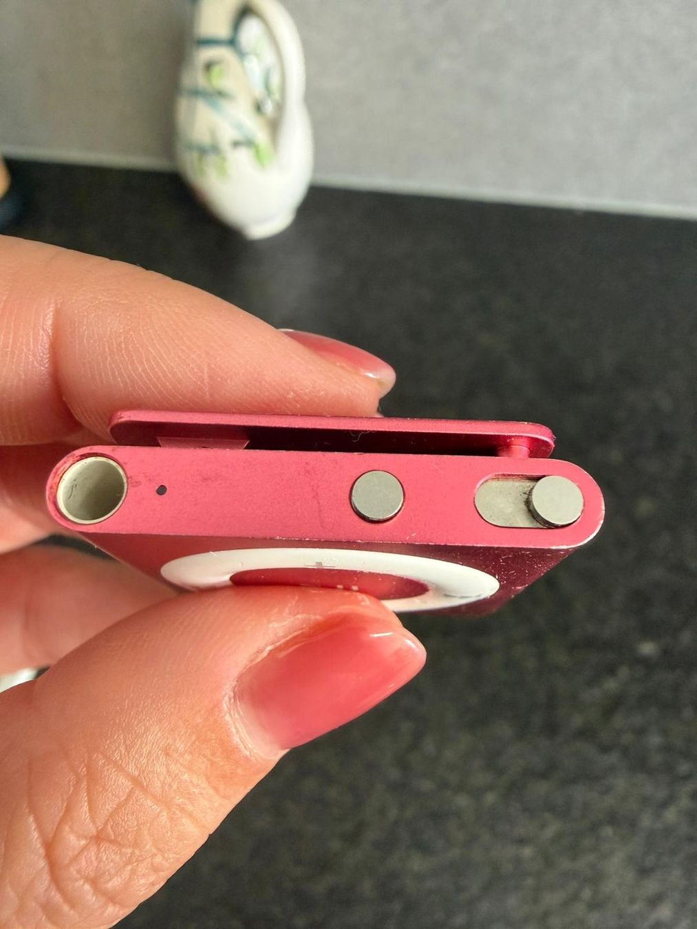 Apple Lettore multimediale portatile: iPod Shuffle 4. Gen Pink – Difettoso da Basel venduto da SanPedro999 1