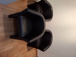 3 moderne schwarze Sessel, Kunstleder, guter Zustand