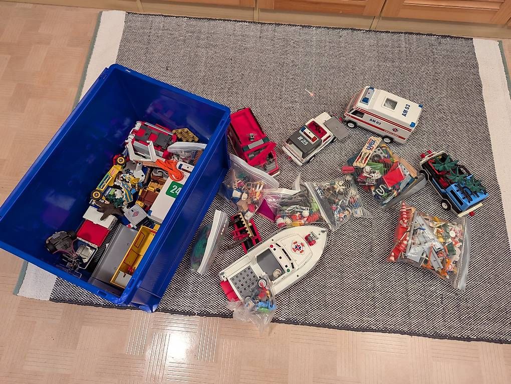 Playmobil Giocattoli: Playmobil riesen Set – Usato da Uetikon am See venduto da kil_zky5 4