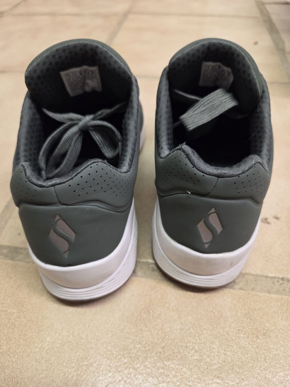Skechers Scarpe da uomo: Skechers Gr. 40 – Usato da Röschenz venduto da Tschuls87 3