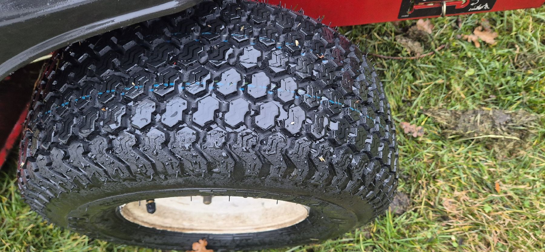 Toro Tagliaerba: Rasentraktor Toro Z4202 – Usato da Grenchen venduto da HzGr 6