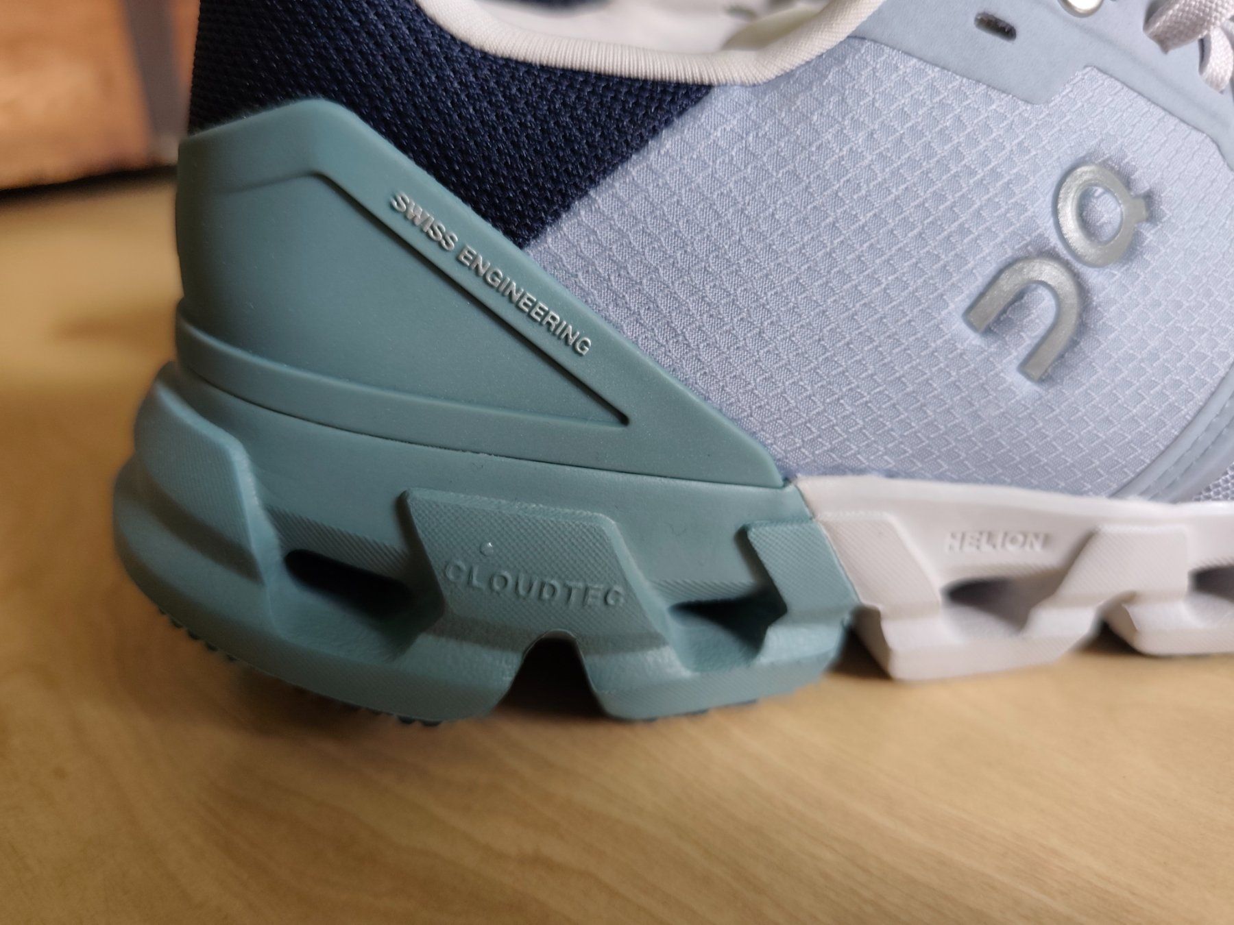 On Scarpe da donna: On Cloudflyer 4 Laufschuhe - Grösse 39 - hellblau – Nuovo (secondo la descrizione) da Rheineck venduto da Polcadot 3