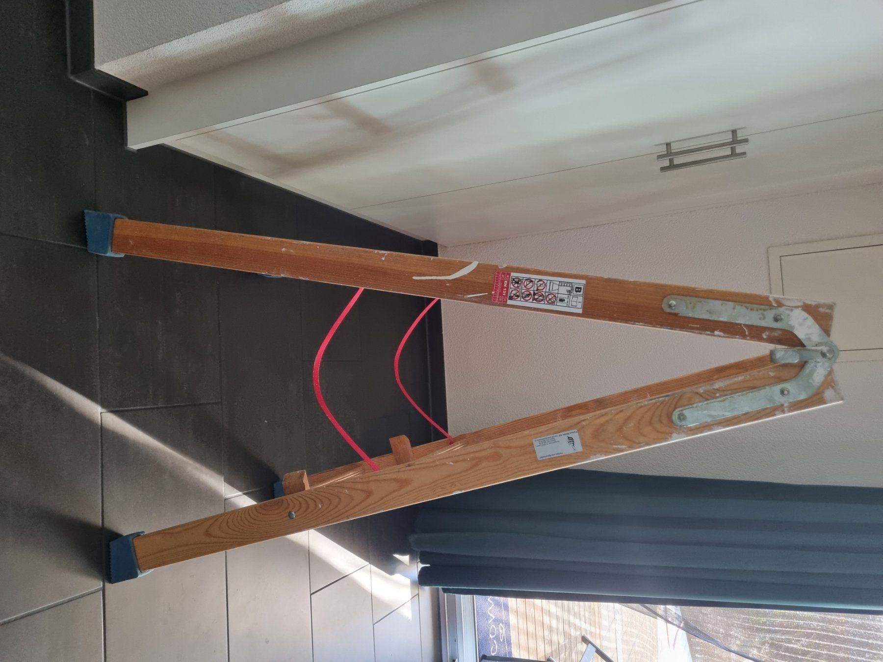 Leitern: Profi Holzleiter – Gebraucht aus Dintikon von kat_fk6h 1