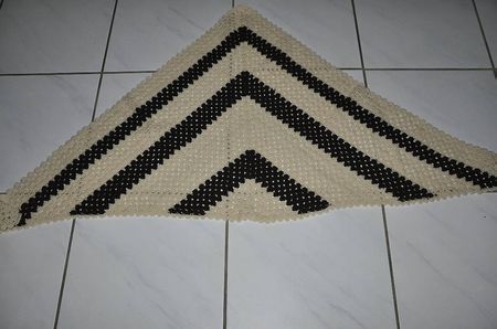 Schultertuch gehäckelt Handarbeit