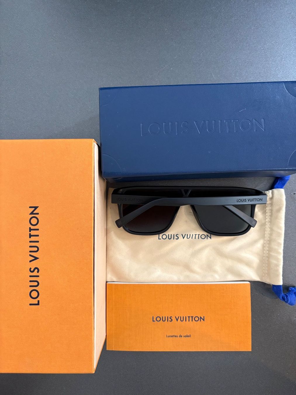 Louis Vuitton Occhiali & Lenti: Original Louis Vuitton Sonnenbrille Herren – Nuovo (secondo la descrizione) da Wettingen venduto da Dennis.N1 1