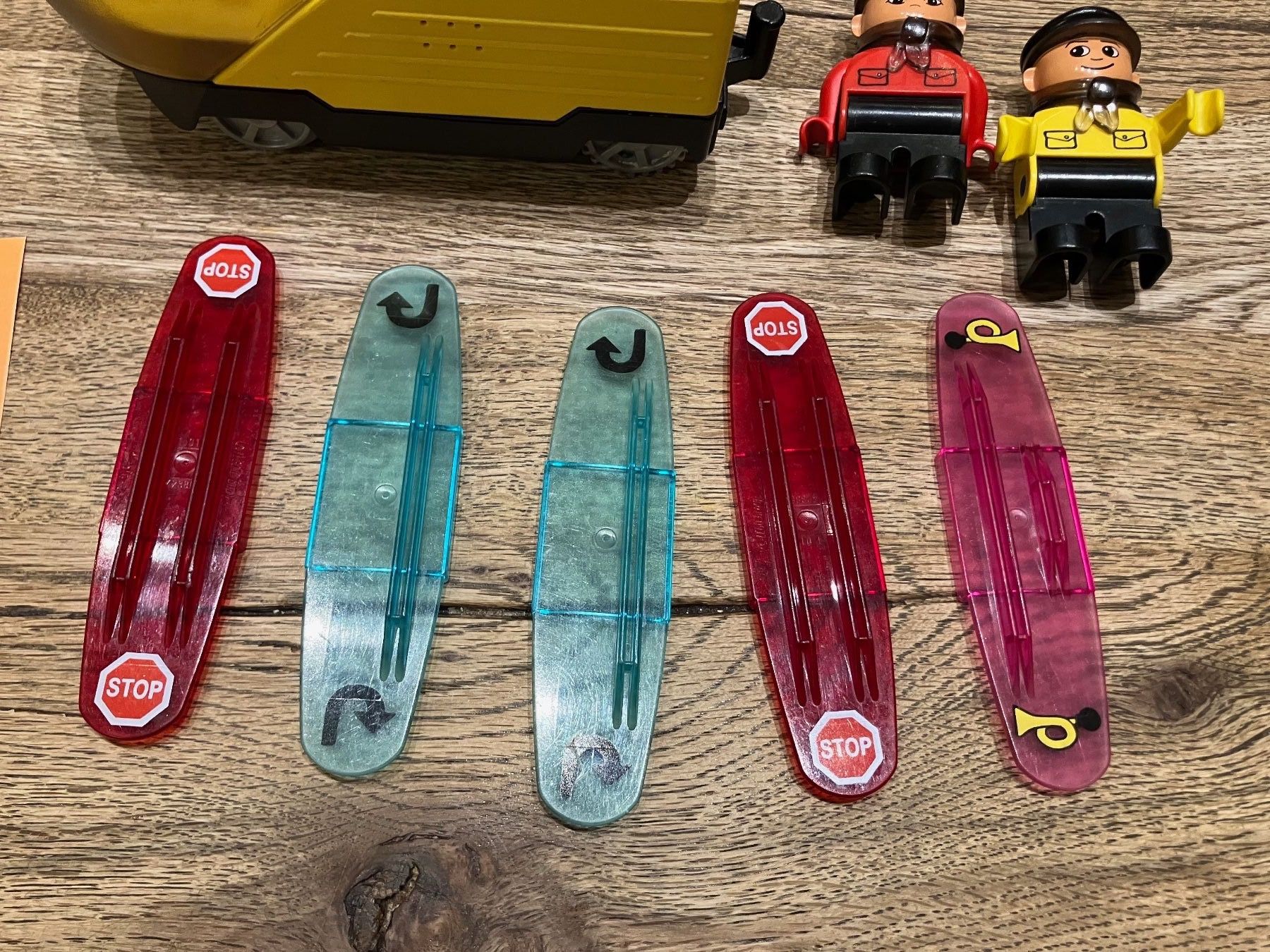 Duplo Spielzeuge: Lego Duplo Intelli Lock mit Codesteinen und Lokführer – Gebraucht aus Bubikon von  1