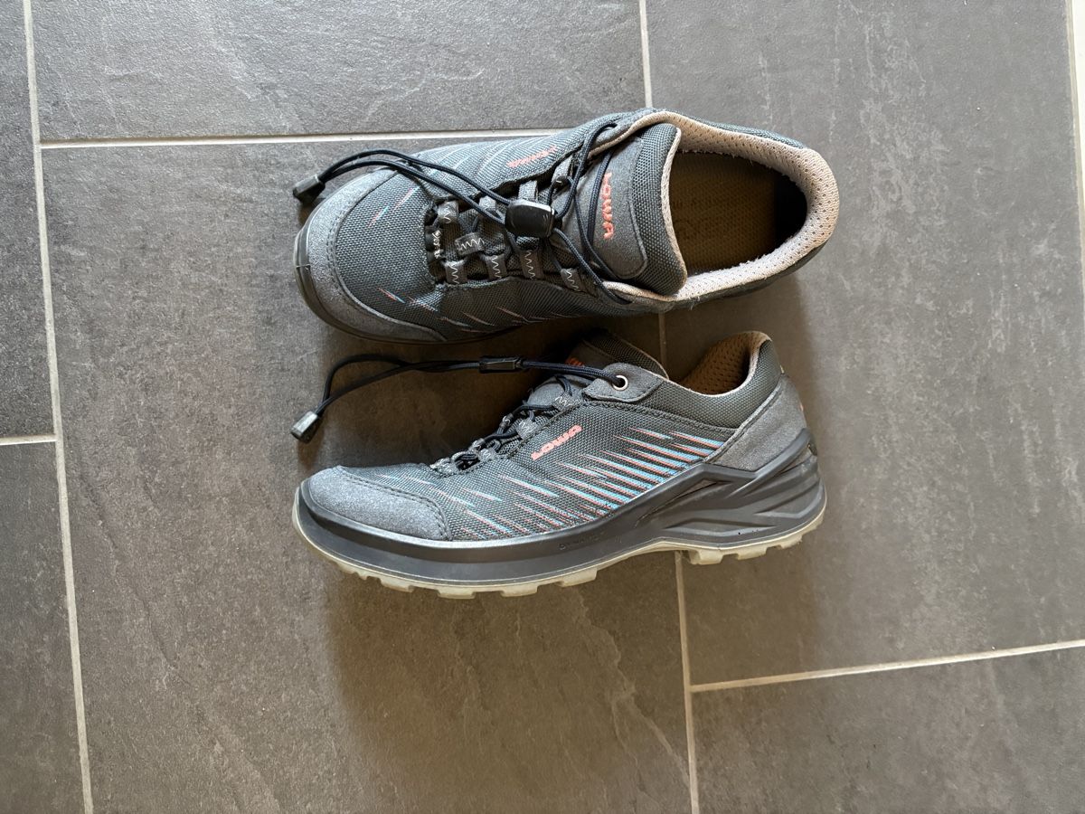 Lowa Schuhe für Jungen: Lowa Trekkingschuh Gr.36 – Gebraucht aus Steckborn von eve.su 1