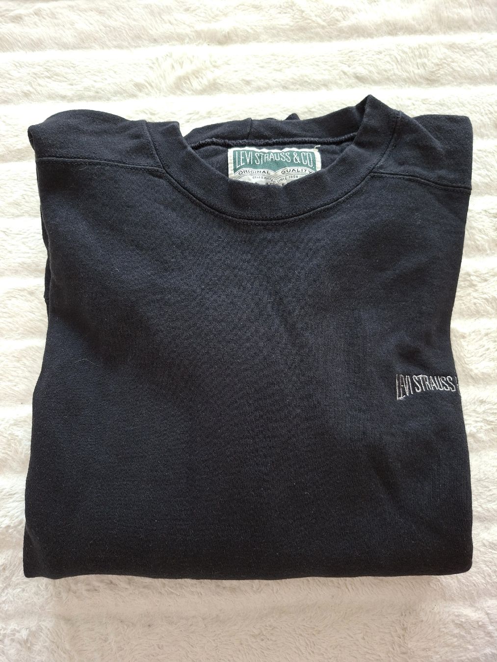 Levi's Maglioni & Felpe: Sweatshirt Levi Strauss & Co noir vintage  – Usato da Renens VD venduto da ser_j2fn 1