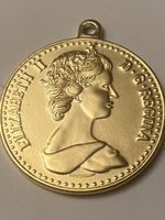 Vintage Goldige Anhänger Queen Elizabeth , Top!