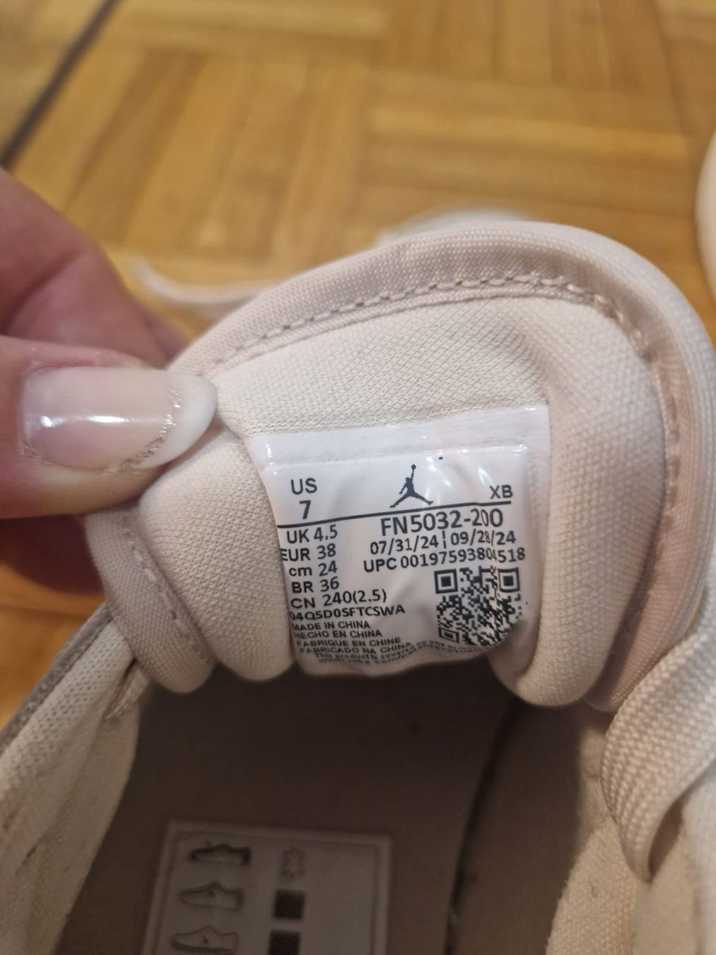 Damenschuhe: Chaussures Air Jordan – Neu (gemäss Beschreibung) aus Morges von MGaming 6