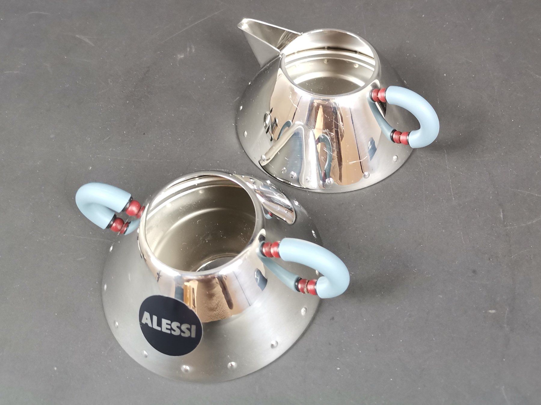 Alessi Zuccheriere: ALESSI Zuckerdose mit Löffel und Rahmkännchen – Usato da Schaffhausen venduto da Restwert_SH 3