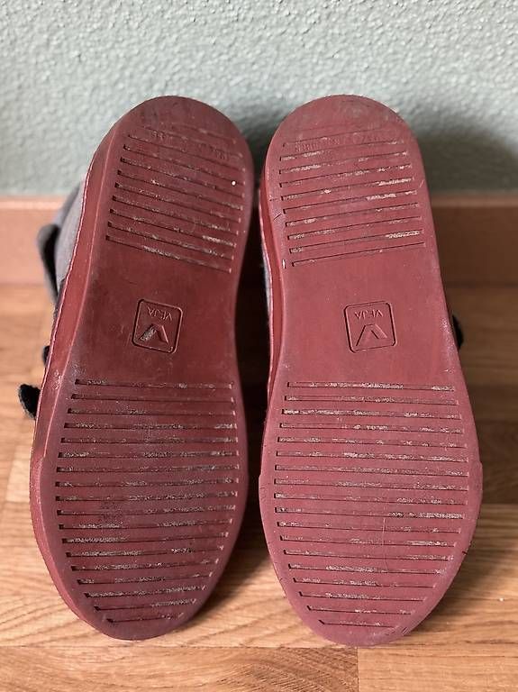 Scarpe per ragazzi: Veja Schuhe Gr 33 wie neu – Usato da Clarens venduto da Azure1982 4