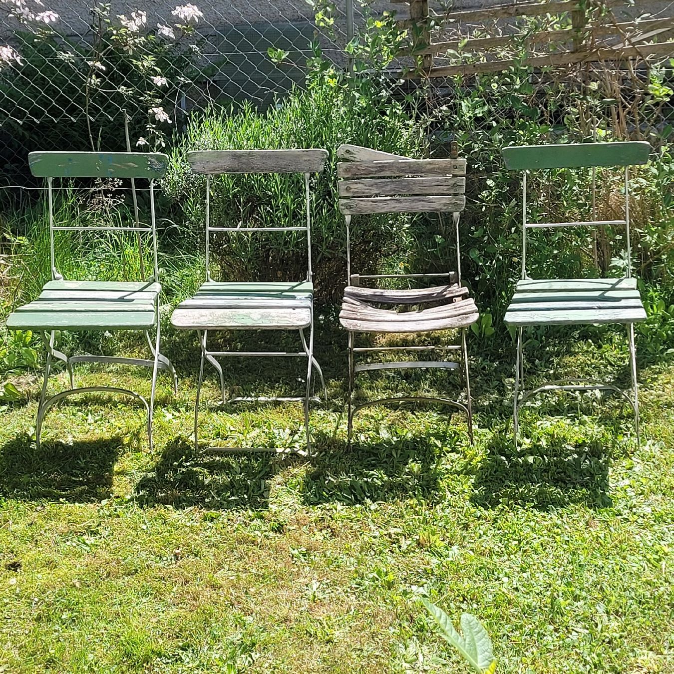 Sedie: 4 antike Klapp- Gartenstühle – Usato da Schönenwerd venduto da rosamanda