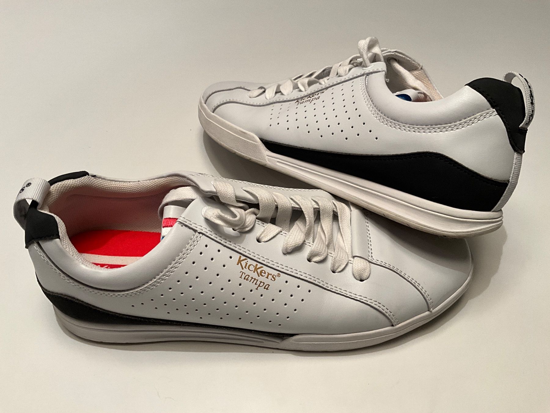 Kickers Scarpe da donna: Sneaker, KICKERS, Damen, Gr. 42 – Usato da Stäfa venduto da Rbeerli0
