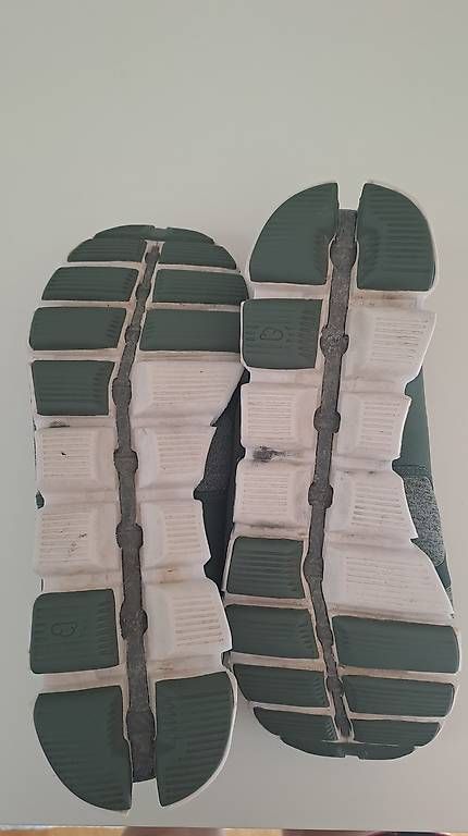Chaussures femmes: ON Cloud Salbei Grün 38.5 – D'occasion à Adliswil par missmoonymoon