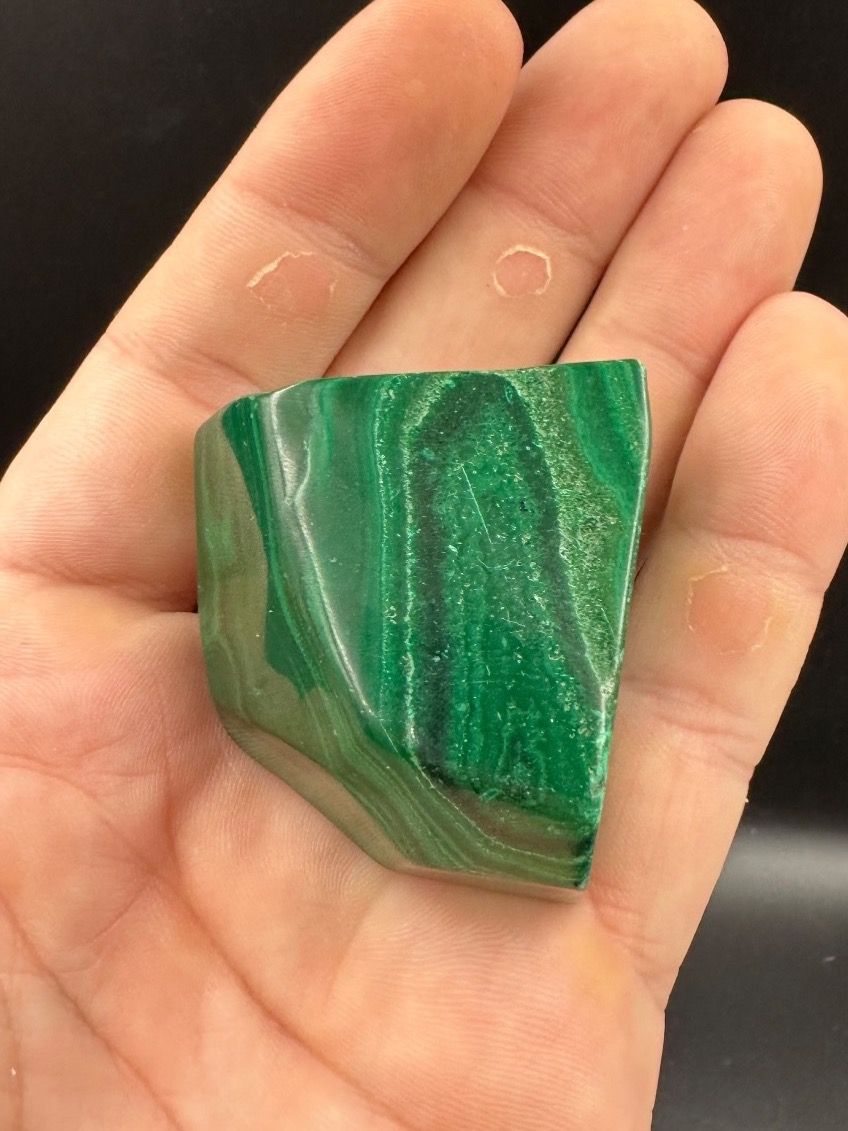Minerali & Pietre curative: Malachit Freiform, Handschmeichler Heilstein – Nuovo e nell'imballaggio originale da Männedorf venduto da Handschmeichler 3