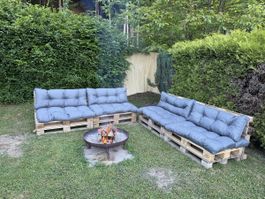 Neuwertige Palettenlounge inkl. Outdoor-Kissen