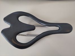 Infinity E2 Velosattel