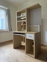 Schreibtisch fürs Büro
