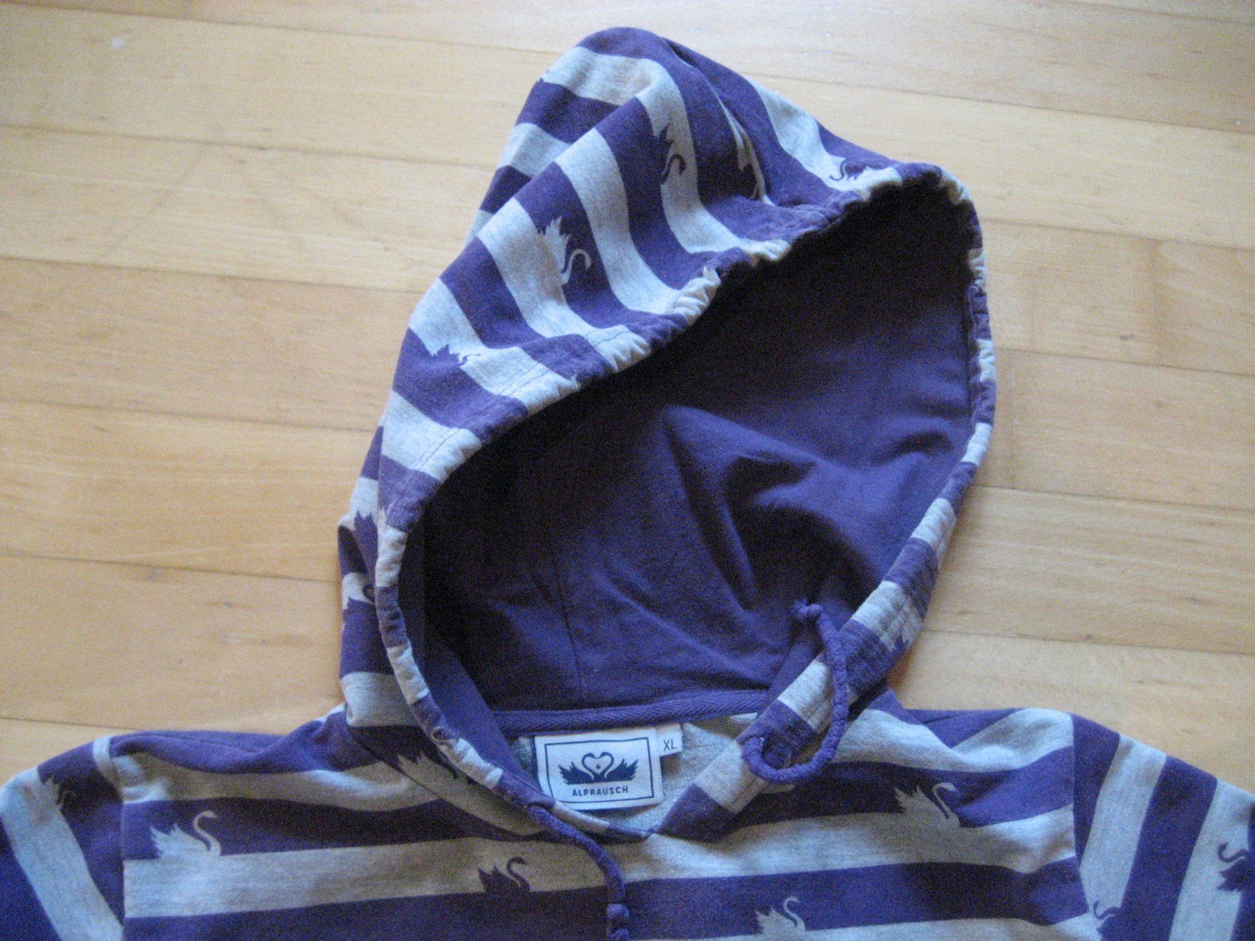 Alprausch Pulls & Sweat-shirts: Hoodie, Alprausch, gestreift – D'occasion à Unterengstringen par Olifant4 2