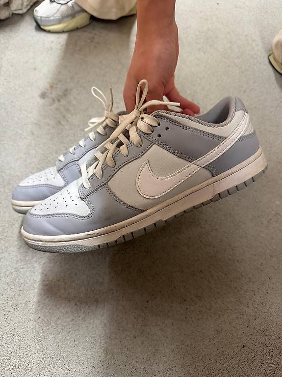 Scarpe da uomo: Nike Schuhe Herren – Usato da Rotkreuz venduto da LoriLori