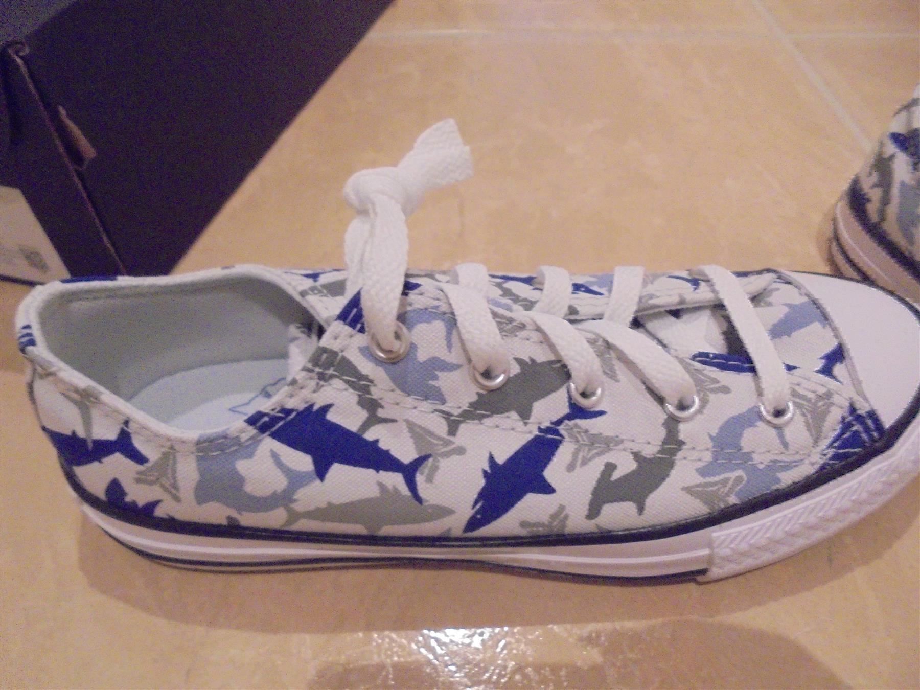Converse Schuhe für Jungen: Converse neue coole Turnschuhe, 36-37 – Neu und originalverpackt aus Klingnau von Markus14 2