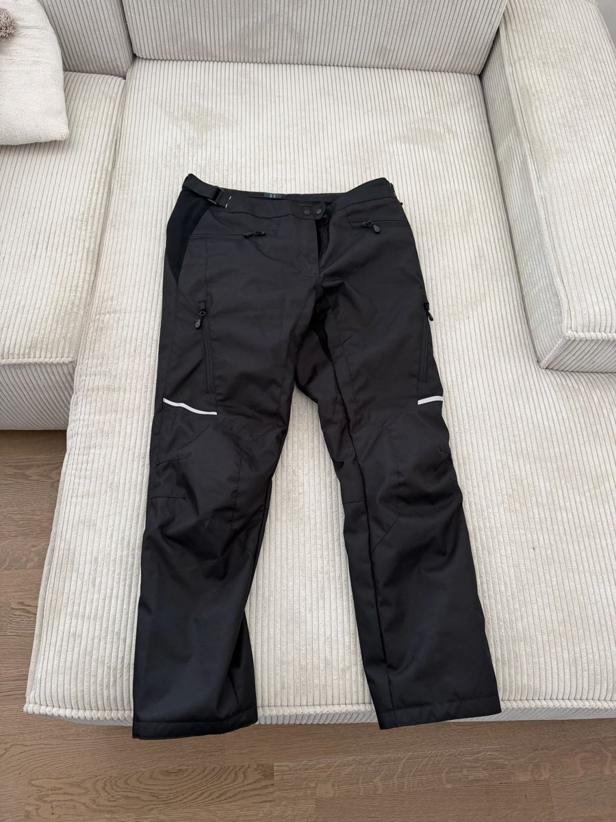 Pantalons: Motorradhose Damen XL – Neuf (Voir description) à Kloten par samihabibi