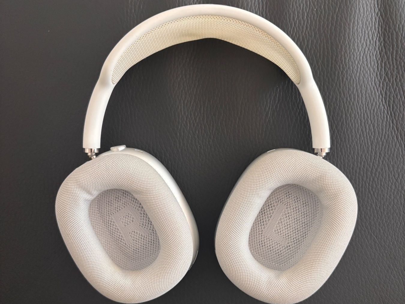 Apple Cuffie: Air Pods Max gekauft 11.09.2023 – Usato da Bern venduto da West73 1