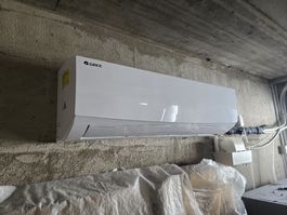 Gree Split Klimagerät GWH18QD-K6DNC2B/I gebraucht
