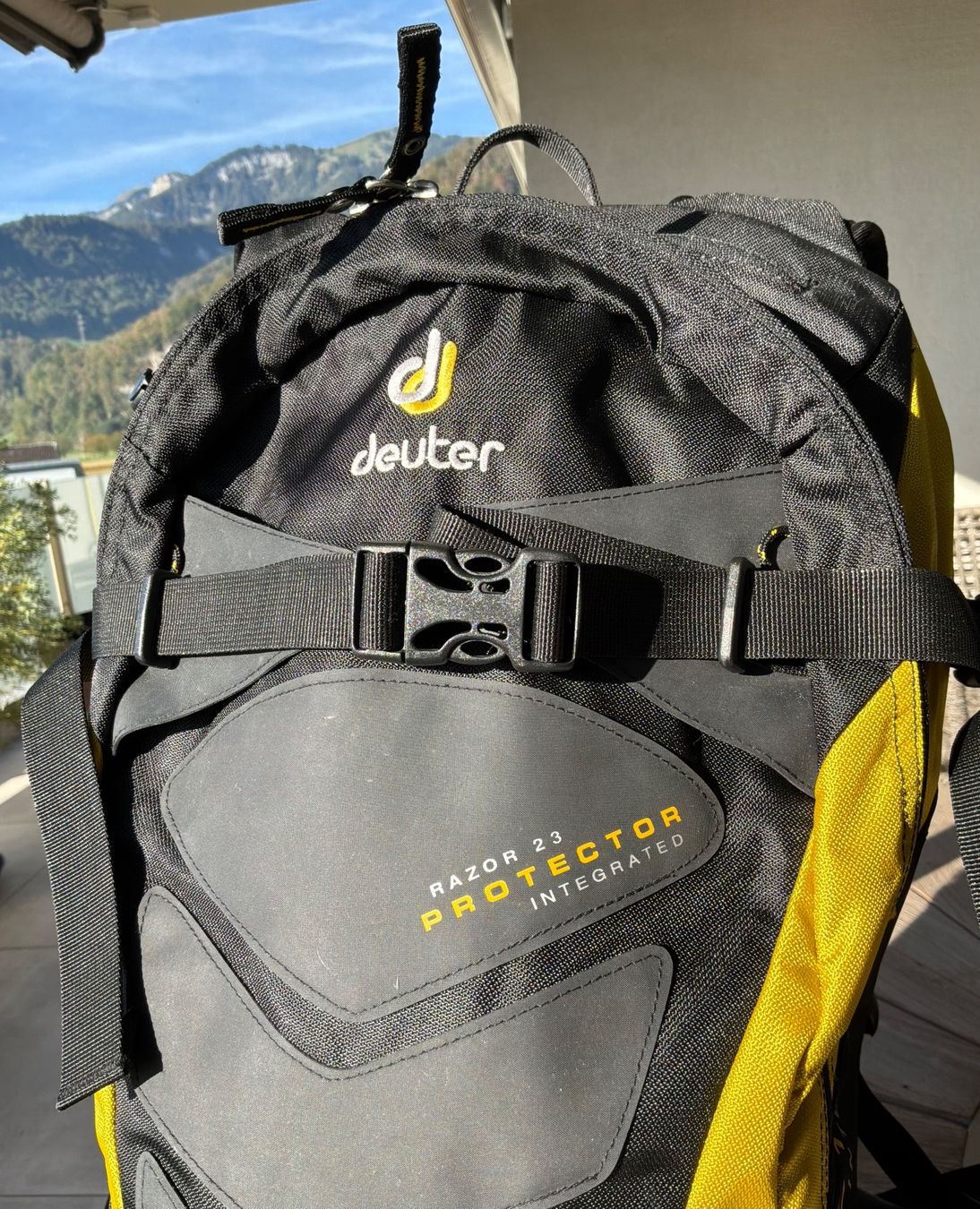 Deuter Sacs à dos: Rucksack mit Protektoren – D'occasion à Oberriet SG par slk45 1