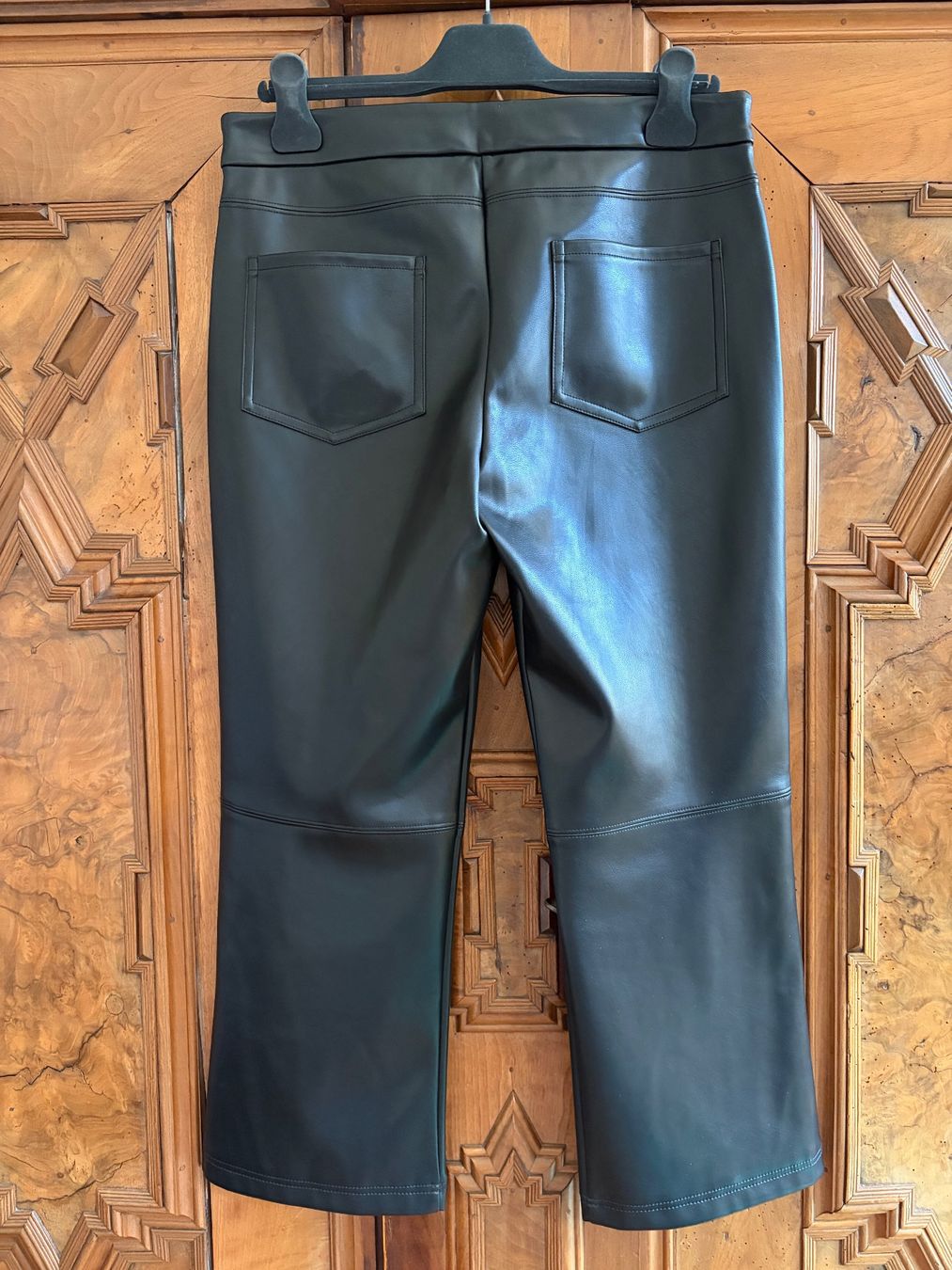 Max Mara Pantaloni: S`MAX MARA COATED TRAUSERS Cropped, Ankle -length silhouette – Nuovo (secondo la descrizione) da Interlaken venduto da Bona55 2
