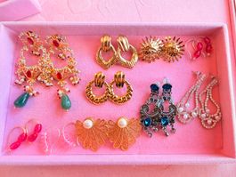 Lot de plusieurs paires de boucles d'oreilles neufs