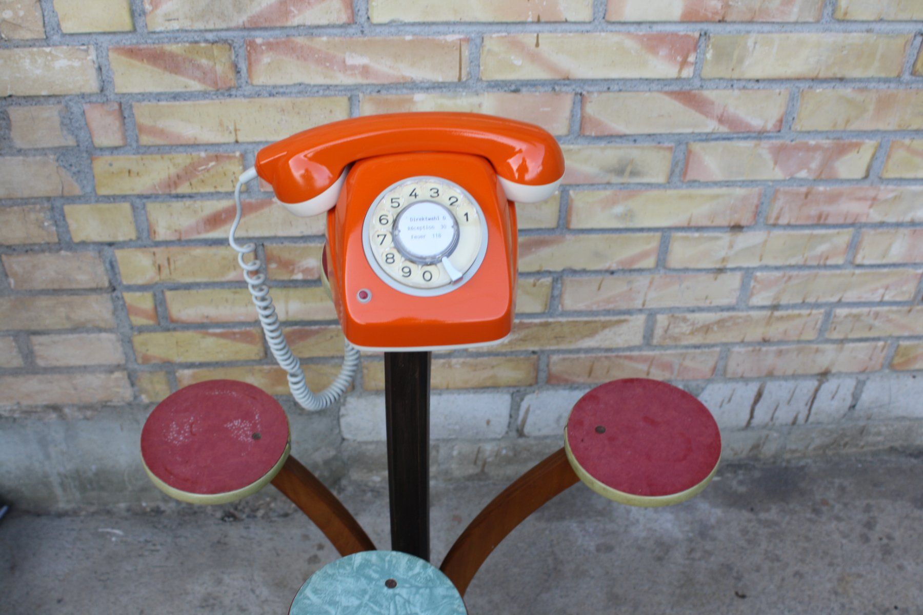 Telefoni: TELEFON VINTAGE MIT WÄHLSCHEIBE – Usato da Wauwil venduto da Pneuedy 5