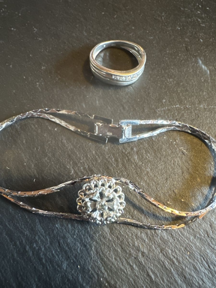 Sonstiger Schmuck: Silberschmuck Set: Kette, Ring, Armband, Ohrringe – Gebraucht aus Frümsen von Katzen0 2