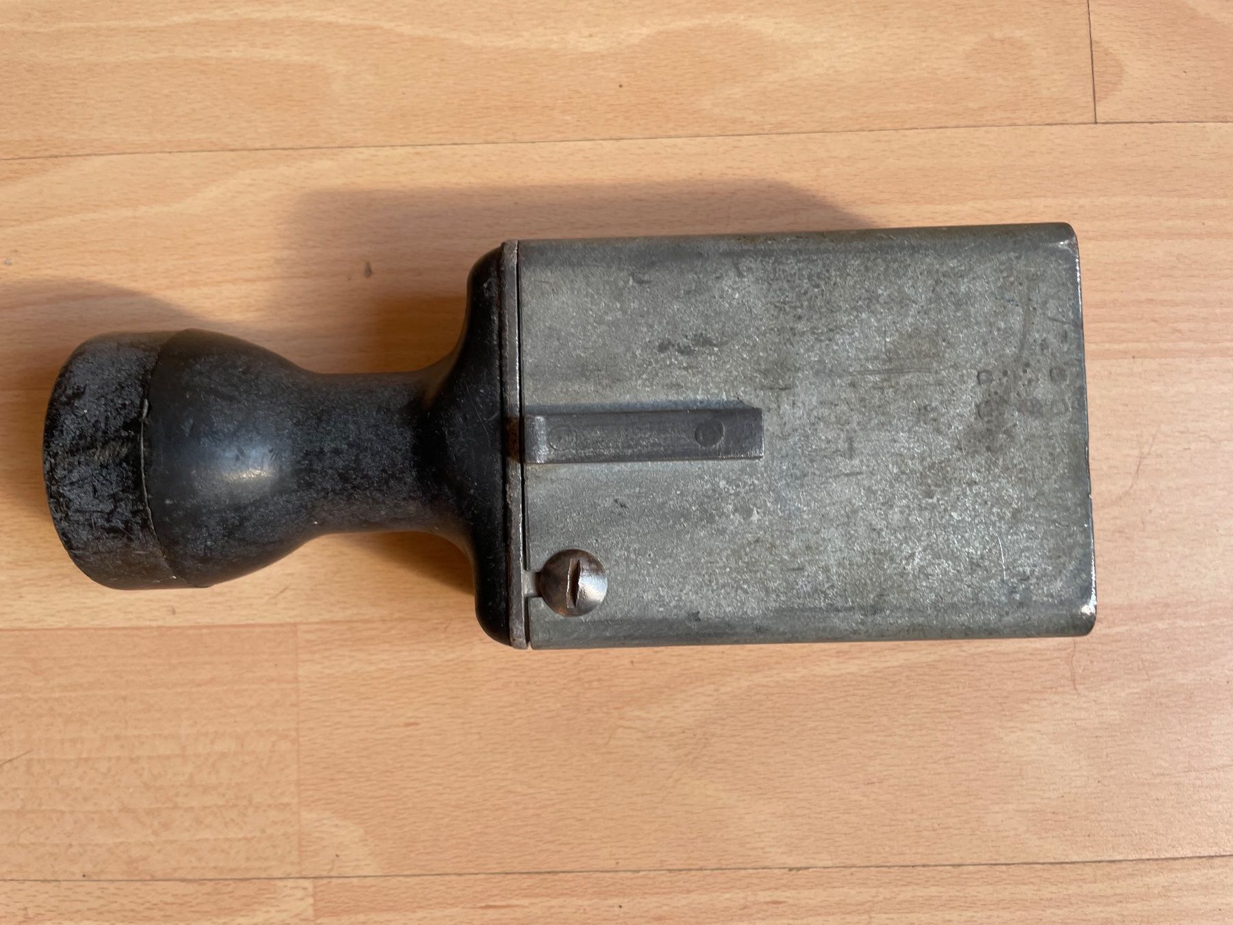 Spine: J 40 Drehrichtungsstecker Wendestecker Phasenwender  Stecker – Usato da Huttwil venduto da Bolpa 2