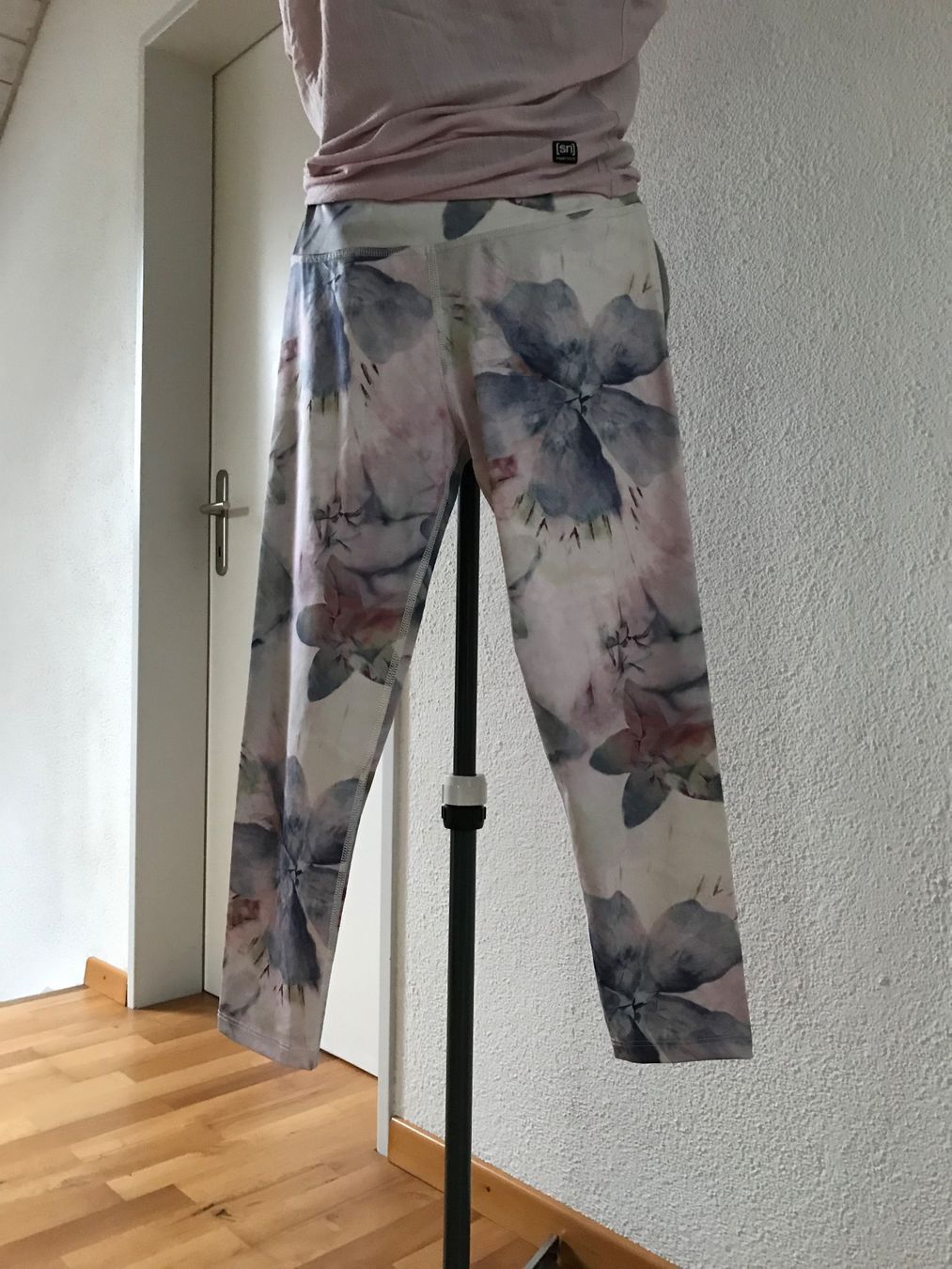 Leggings: Sport-Leggins 3/4  Grösse.38 – Usato da Hettlingen venduto da Nectared6 1